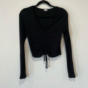 Black long sleeve crop top